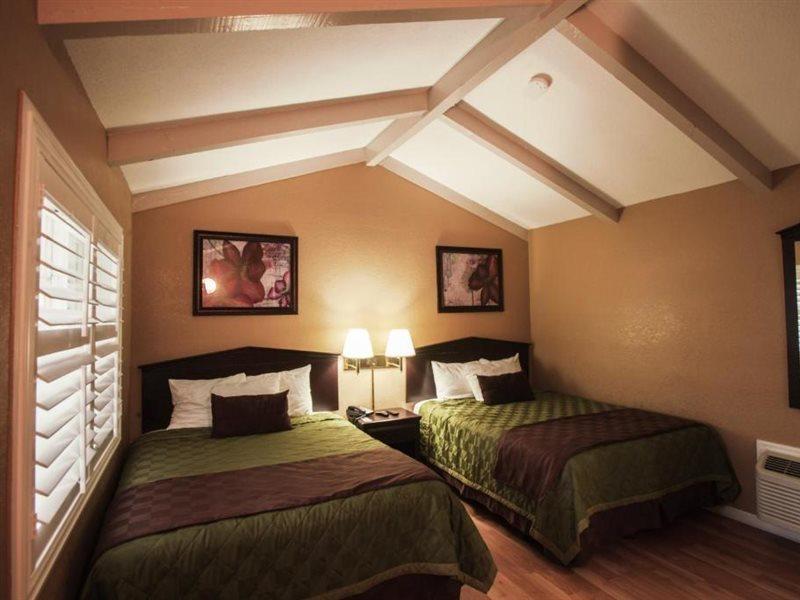 Tri-Valley Inn & Suites Плезантон Экстерьер фото